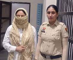 कई  जांच एजेंसियों ने पूछताछ की