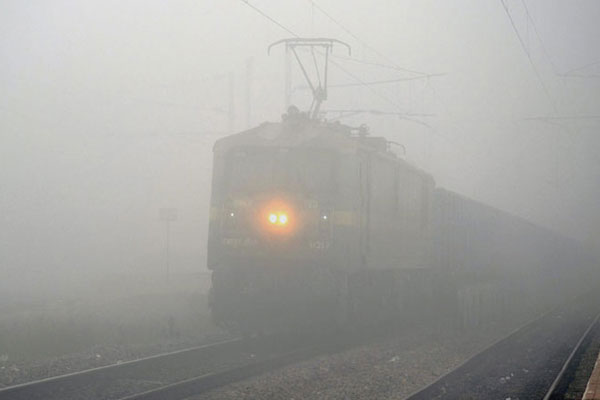 1555514835 train delhi