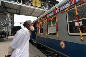 देश में पहली बार दौडी सौर ऊर्जा से चलने वाली ट्रेन,  रेलवे को होगा करोड़ों का फायदा