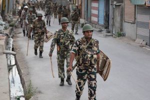 बुरहान वानी मुठभेड़ कांड : कश्मीर में सुरक्षा बढ़ाई
