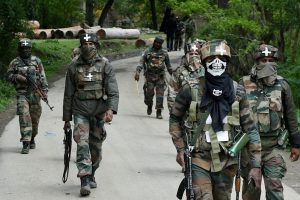 कश्मीर के नौगाम सेक्टर मे आतंकवादियों की खोज शुरू