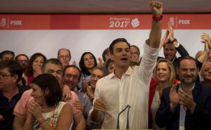 स्पेन के सोशलिस्टों ने सांचेज को दोबारा अपना नेता चुना