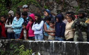 मैक्सिको : बस गहरी खाई में गिरी, 12 की मौत, 30 घायल