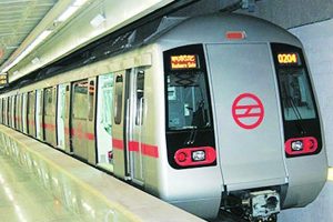 दिल्ली मेट्रो का किराया बढ़ा
