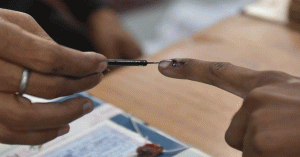 एएमयू की पहली दफा मतदान करने वाली छात्रायें चाहती है धर्मनिरपेक्ष सरकार