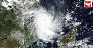 चक्रवाती तूफान ‘फानी’ ओडिशा में ले सकता है विकराल रूप, अलर्ट पर नौसेना
