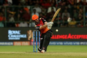 रायल चैलेंजर्स बेंगलोर ने सनराइजर्स हैदराबाद को 4 विकेट से हराया