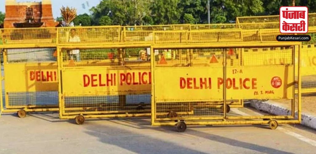 1560717689 delhi police injure