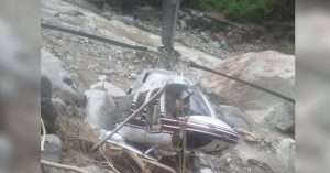 उत्तराखंड : उत्तरकाशी में हेलीकॉप्टर की आपात लैंडिंग, पायलट सुरक्षित