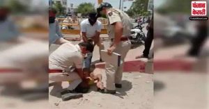 जोधपुर में अमेरिका जैसी घटना, मास्‍क न पहनने पर पुलिसवाले ने शख्‍स को पीटा और गर्दन को घुटने से दबाया