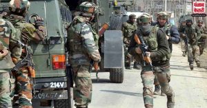 जम्मू-कश्मीर के पुलवामा में सुरक्षा बलों और आतंकवादियों के बीच मुठभेड़ शुरू