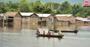 असम में बाढ़ से  26 जिलों के 27.64 लाख लोग प्रभावित,  अब तक 105 की मौत
