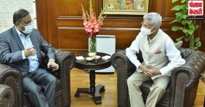 जयशंकर ने बांग्लादेश के मंत्री हसन महमूद से की मुलाकात,  द्विपक्षीय संबंधों के विविध आयामों पर हुई चर्चा