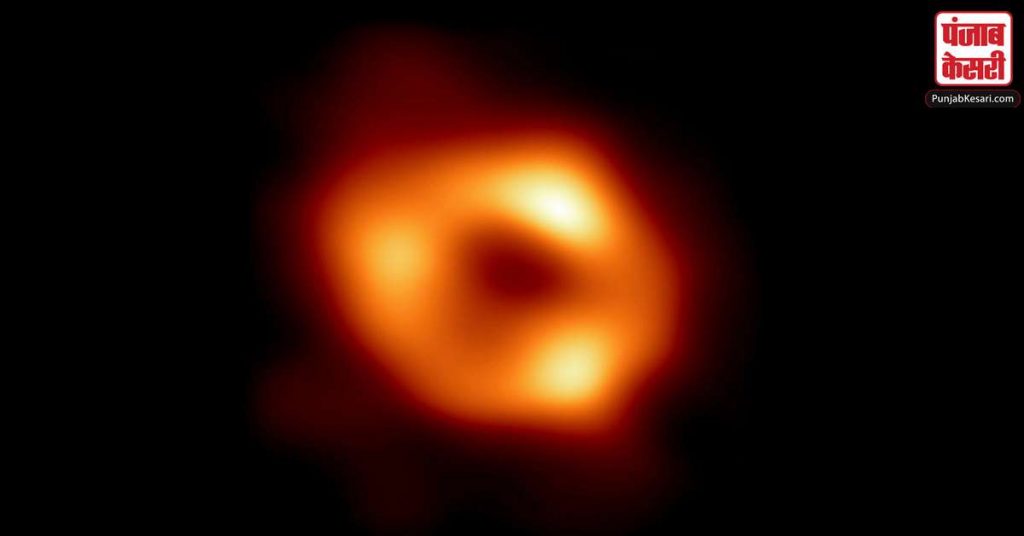 1652376203 massive black hole