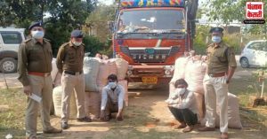 Odisha News : तस्करों के पास से जब्त एक टन गांजा प्रशासन ने किया नष्ट