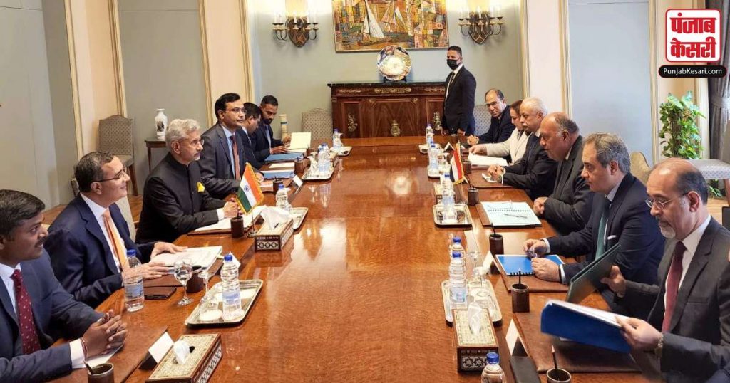 1665854448 jaishankar discusses ukraine conflict indo pacific with egyptian foreign minister