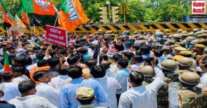 पुलवामा हमले के शहीदों पर हो रही राजनीति, ‘जयपुर में BJP का प्रदर्शन’