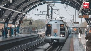 मेट्रों में  रील्स और डांस वीडियो बनाने वालों को DMRC की तरफ से मिली चेतवानी, कहा मेट्रो में ट्रैवल करें, ट्रबल नही