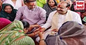 Rajasthan: लोकसभा अध्यक्ष Om Birla को राखी बांधने की मची होड, रक्षा सूत्र बांधकर लंबी की कामना
