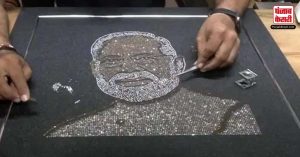 सूरत में निकला पीएम मोदी का जबरा फैन, बनाई PM की हीरों से बनी तस्वीर
