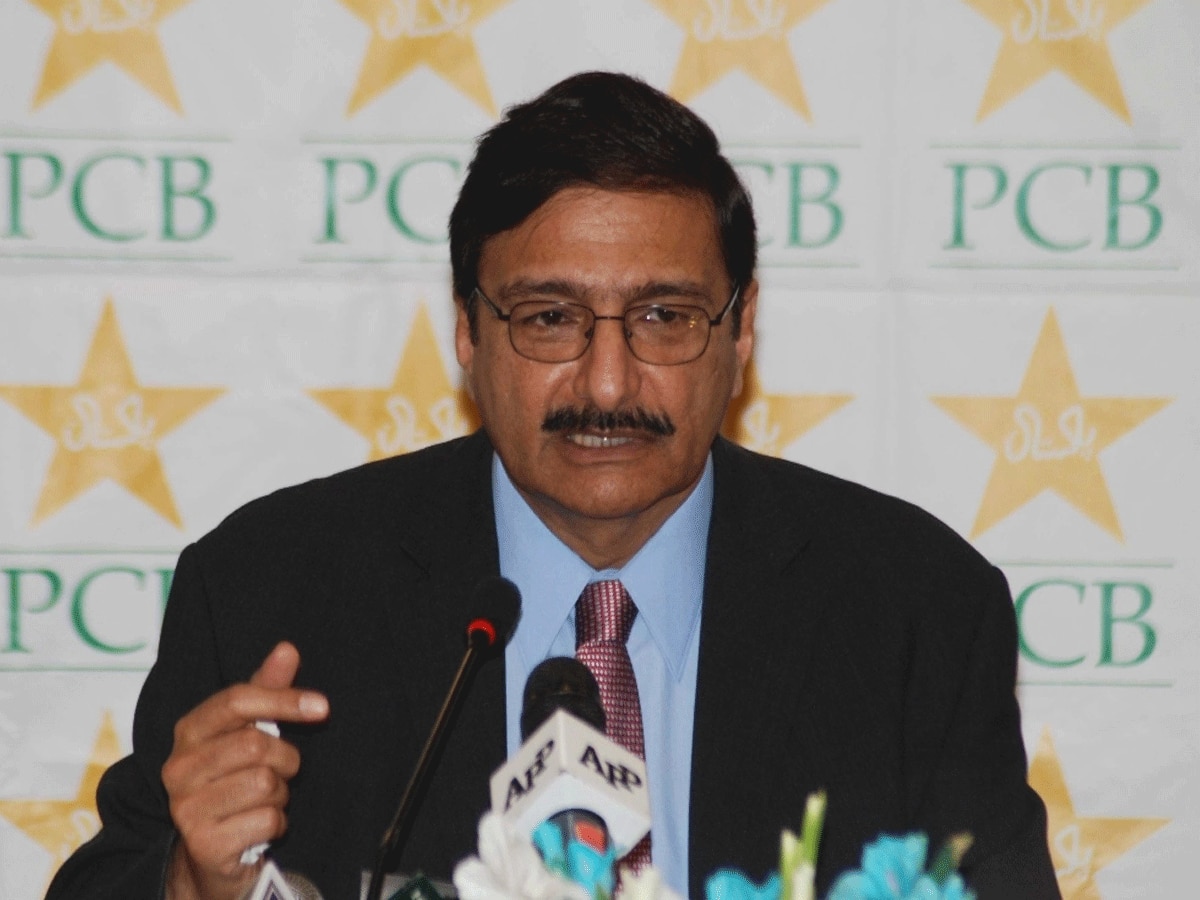 1897771 zaka ashraf