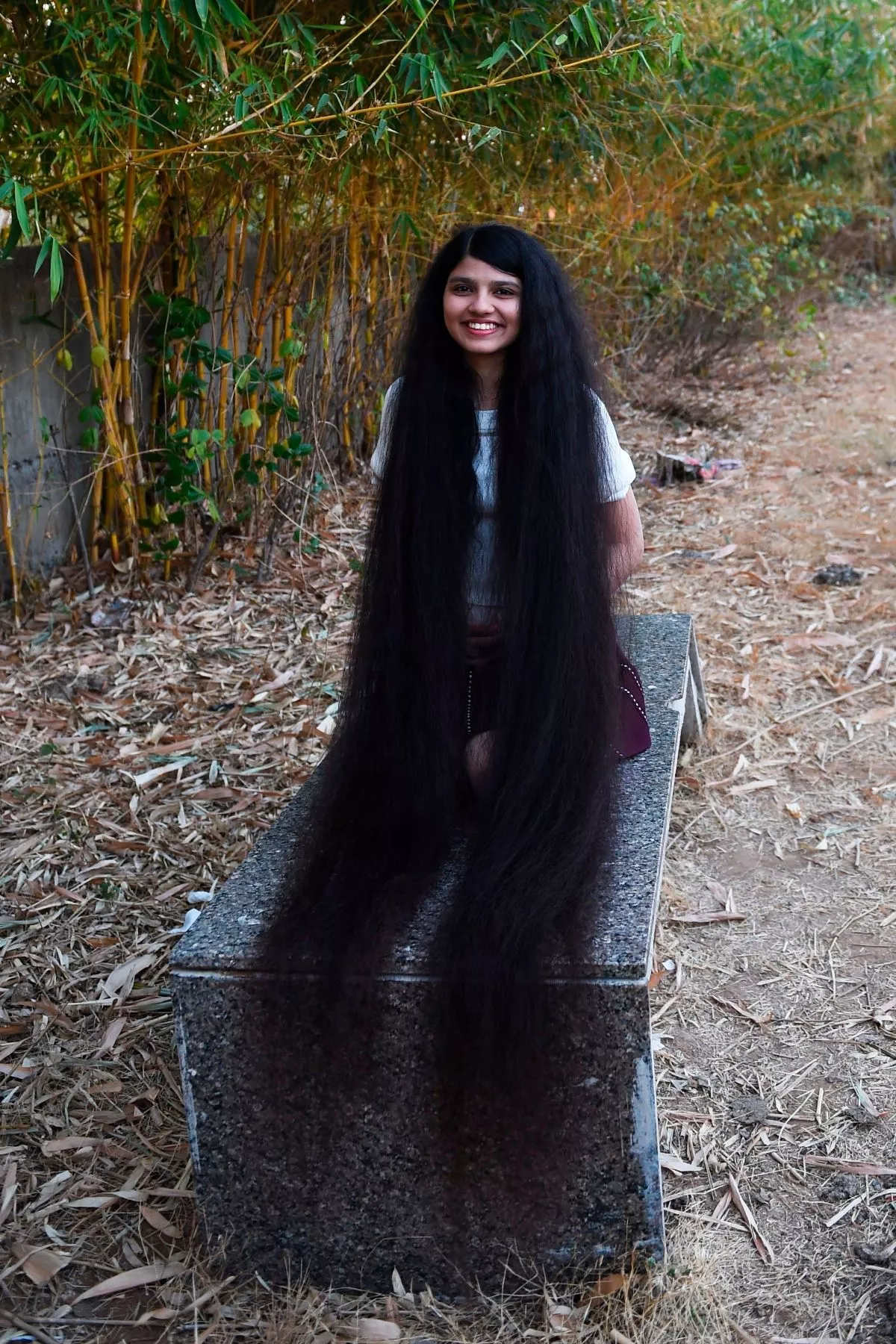 1 INDIA GUINNESS RECORD LONG HAIR