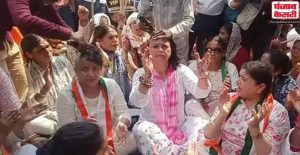 उत्तराखंड कांग्रेस महिला नेता ने अंकिता भंडारी को न्याय दिलाने के लिए मुंडवाया सिर