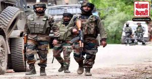 जम्मू-कश्मीर के शोपियां में सुरक्षा बलों के साथ मुठभेड़ में लश्कर के दो आतंकवादी ढेर