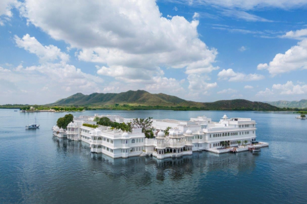 Taj lake Palace Hotel