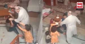 ससुर ने की बहू की बेलन से पिटाई, देखें ये रोंगटे खड़े कर देने वाला Video