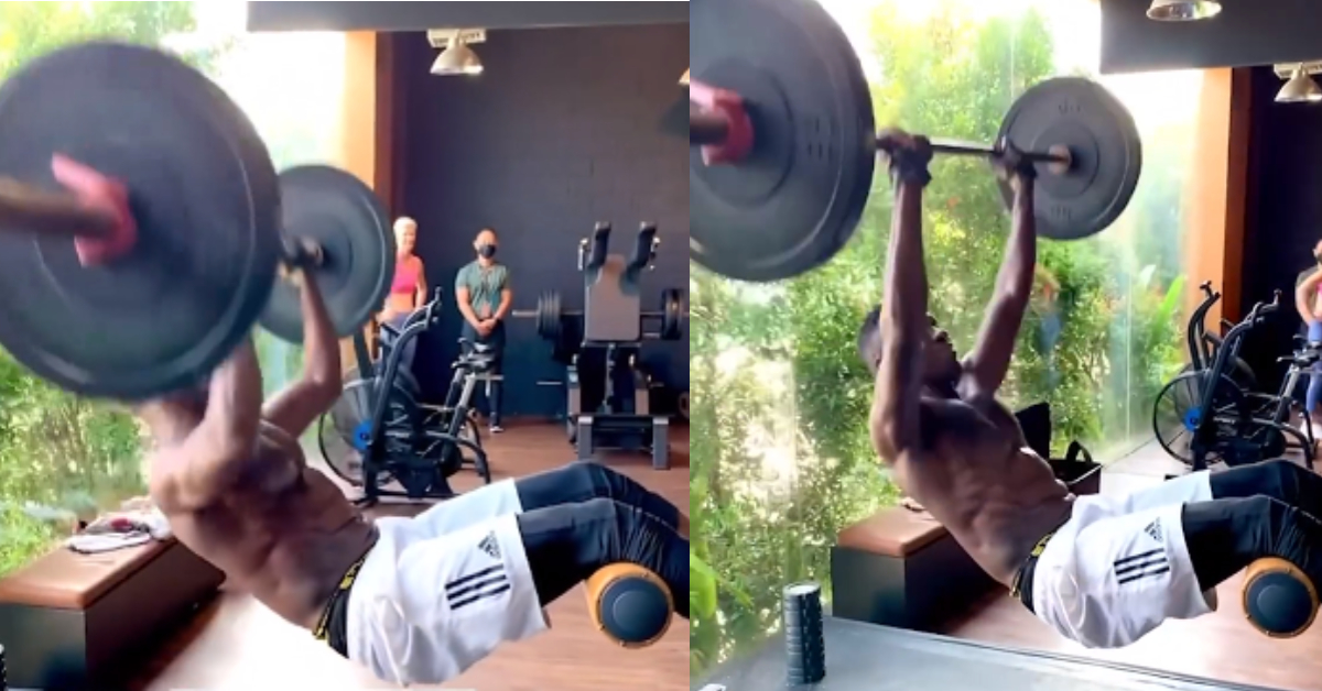 Body Builder Deadlift 