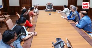 Mamta Banerjee ने की PM Modi से मुलाकात, MGNREGA के फंड को लेकर की चर्चा