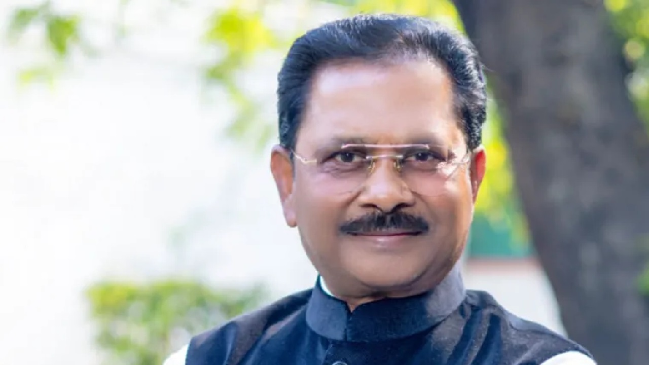 Dheeraj Sahu family history
