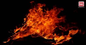 MP: इंदौर के फूड स्टॉल में लगी भीषण आग, दो घंटे बाद काबू पाया गया