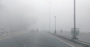 Punjab Weather: कड़ाके की ठंड ने पंजाब में बढ़ाई ठिठुरन, चार दिन कोहरे का अलर्ट जारी