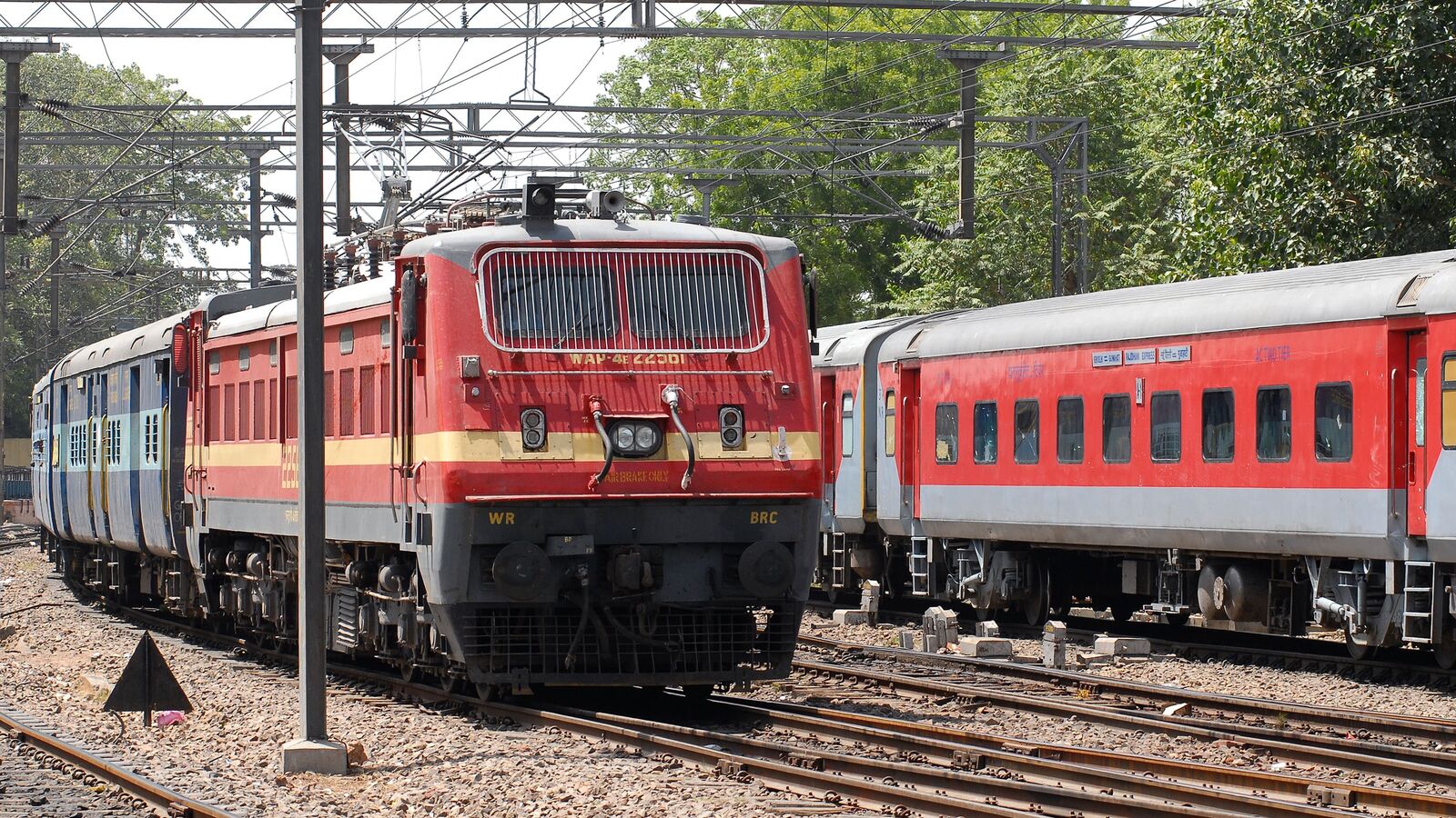 2 0 119897561 Indian Railway 4C 0 1681890721669 1696643287860