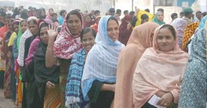 बांग्लादेश में 12वें संसदीय चुनाव के लिए मतदान रविवार को समाप्त