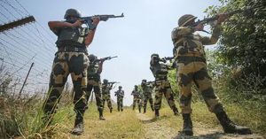 BSF ने Punjab में आतंकियों के नापाक इरादों को किया नाकाम, हथियार और गोला-बारूद बरामद