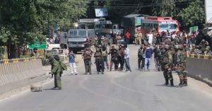 J&K News: श्रीनगर-चौकीबल हाईवे पर सुरक्षाबलों को निशाना बनाने की आतंकी साजिश हुई नाकाम