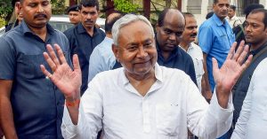 Bihar political crisis: नीतीश कुमार के साथ 8 मंत्री लेंगे शपथ, जानें कौन चेहरे हैं इसमें शामिल