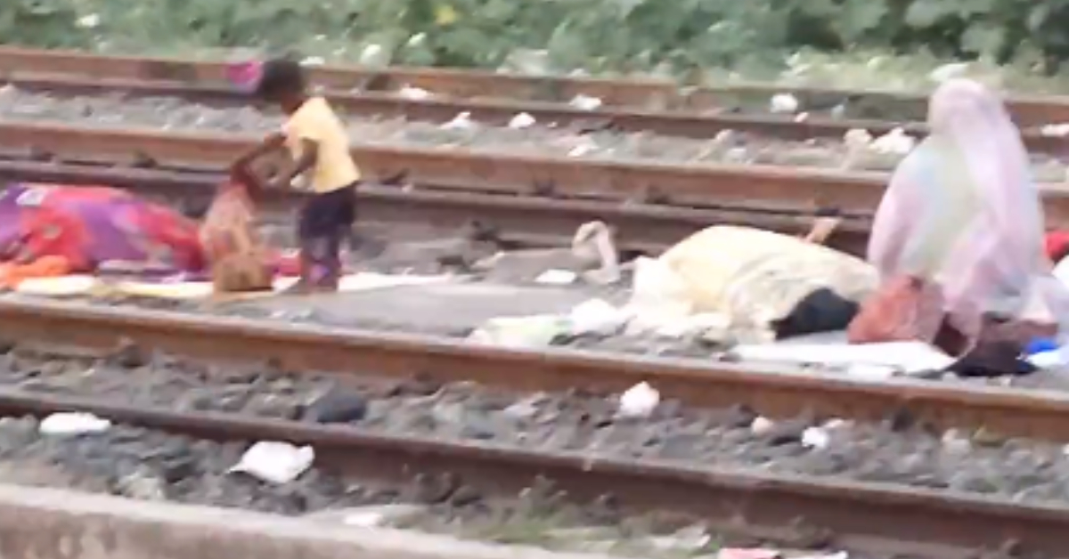 Mumbai Local Track Went Viral