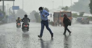 Delhi में फिर बदला मौसम का मिजाज, IMD ने जारी किया अपडेट