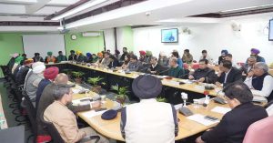 किसान आंदोलन: क्या इस बार किसानों की मांगें मानेगी सरकार, चंढीगढ़ में आज होगी तीसरे दौर की बैठक