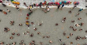 प्रयागराज में बसंत पंचमी पर 14.70 लाख लोगों ने गंगा नदी में लगाई डुबकी