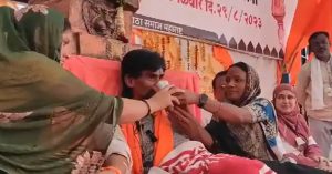 मराठा समुदाय और महाराष्ट्र सरकार के आग्रह पर मनोज जारांगे पाटिल ने वापस ली भूख हड़ताल