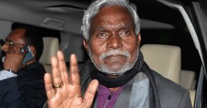 Jharkhand : राज्यपाल से चंपई सोरेन की मुलाकात, सरकार बनाने का दावा किया पेश