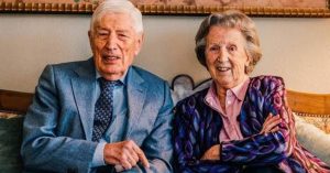 93 की उम्र और 70 साल का साथ… डच के पूर्व PM ने पत्नी के साथ इच्छामृत्यु चुनते हुए मौत को लगाया गले