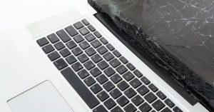 इन 5 गलतियों से आपका Laptop हो जाएगा कबाड़