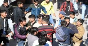 दबदबा कायम करने के लिए विद्यार्थियों की बेवजह पिटाई, आठ नाबालिग समेत 10 लड़के हिरासत में