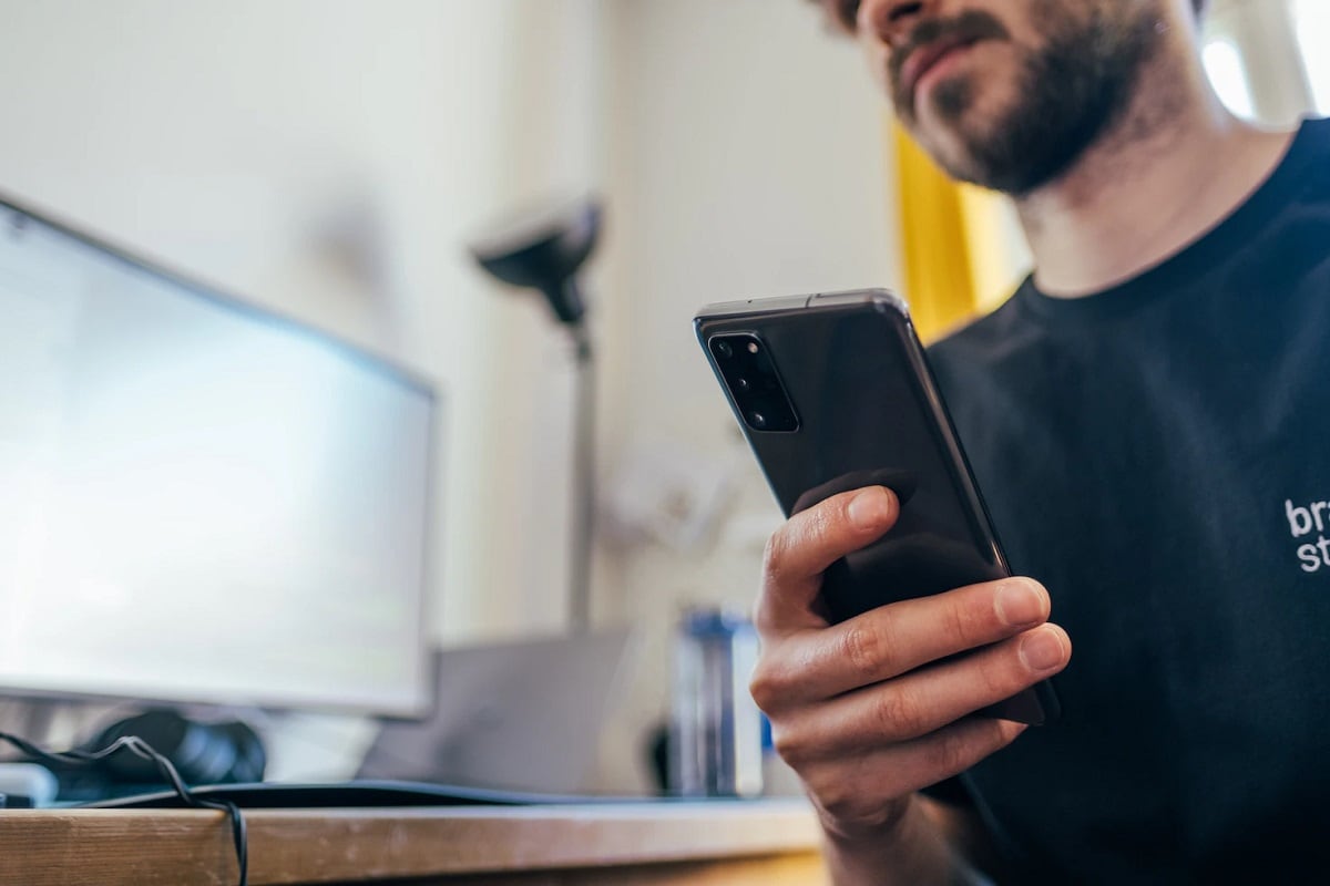 smartphone unsplash 6